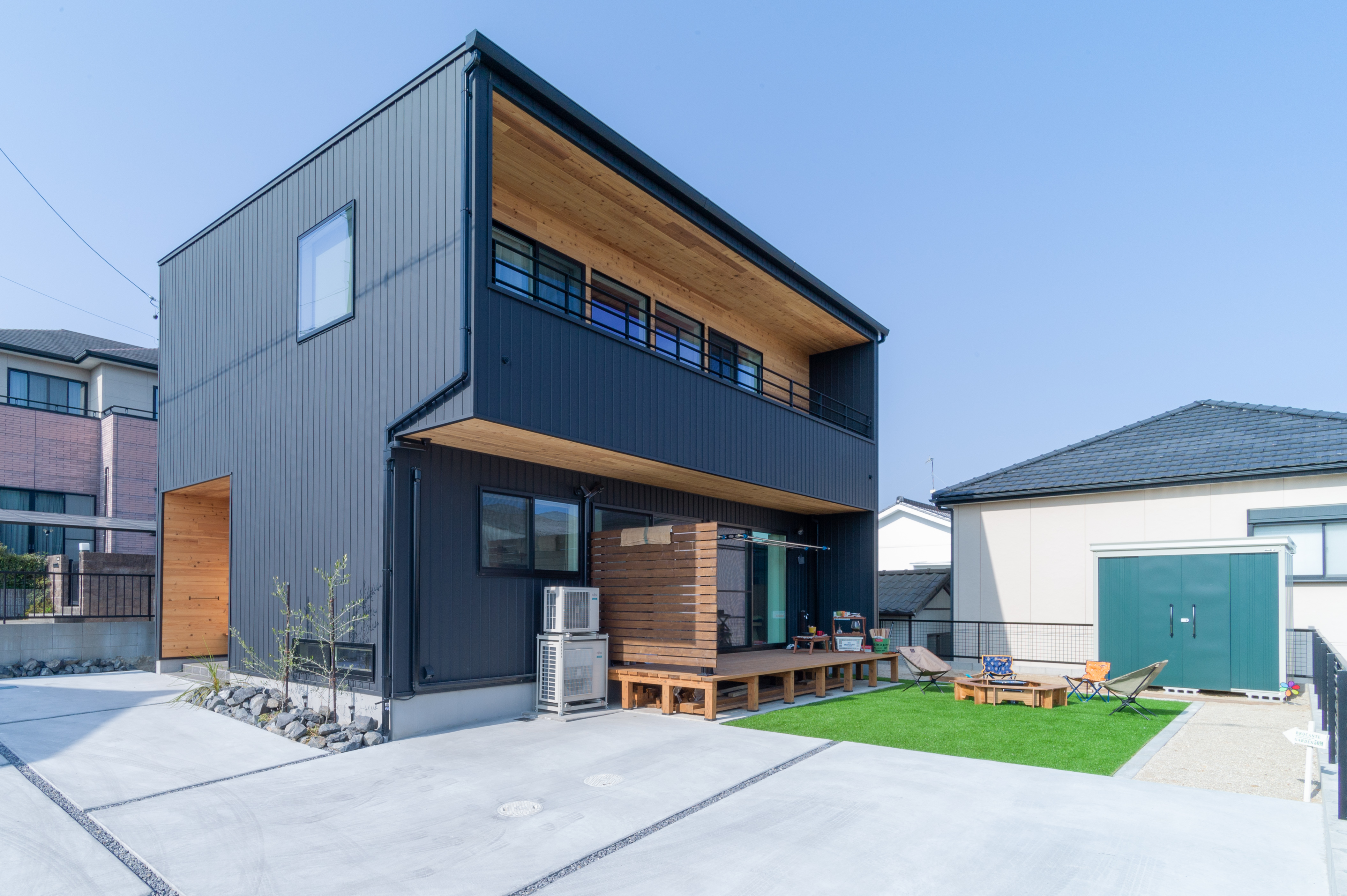 ガルバリウム鋼鈑の外壁