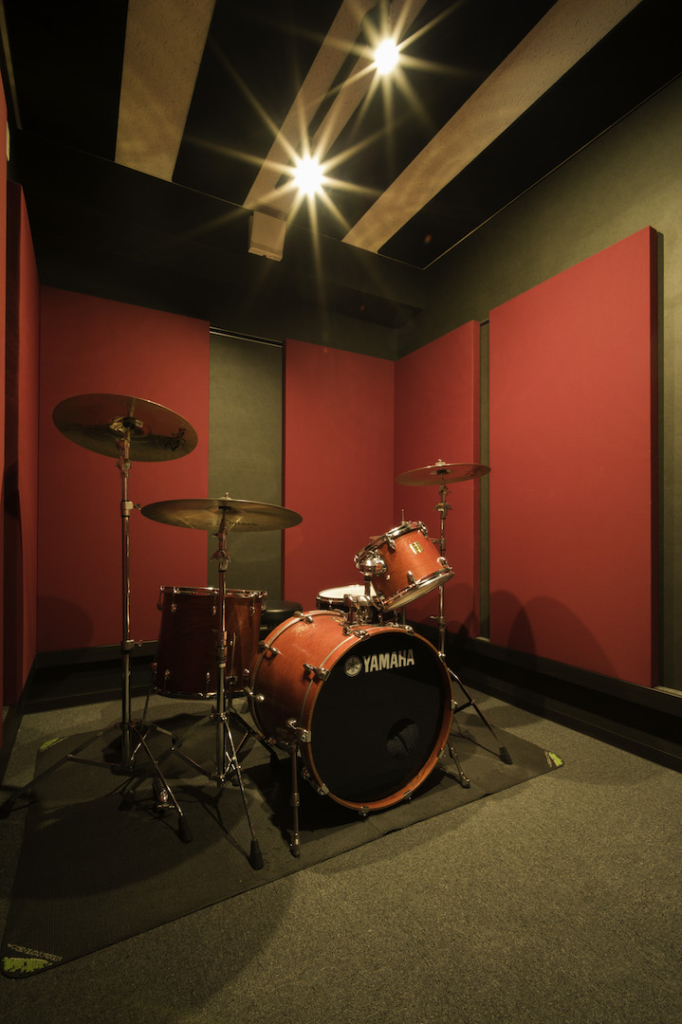 ドラム　防音室