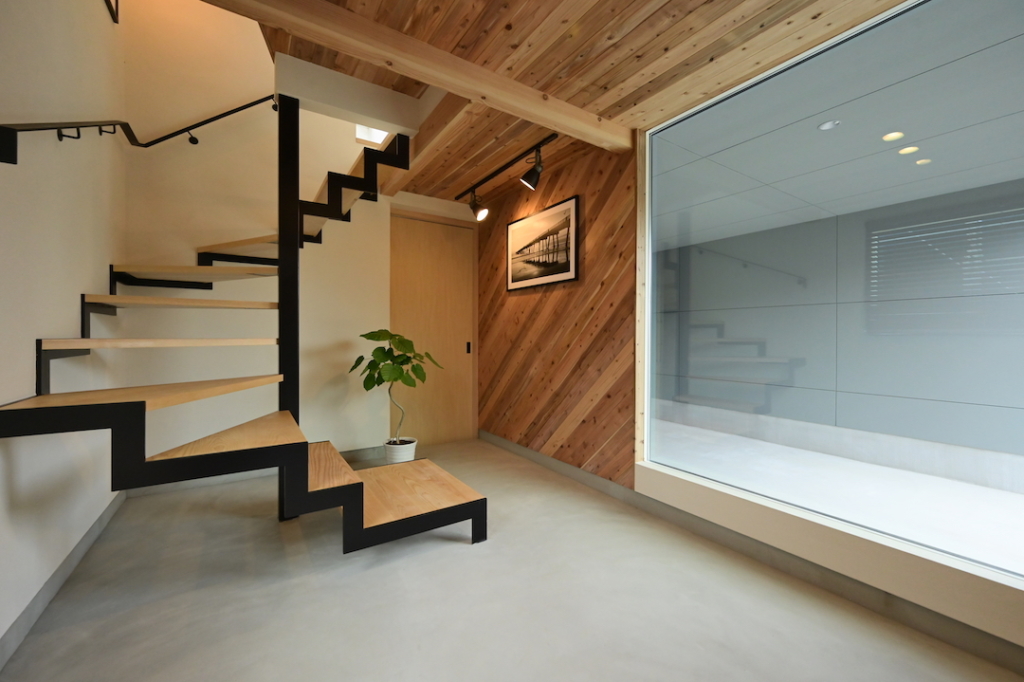 鉄骨階段　安城注文住宅