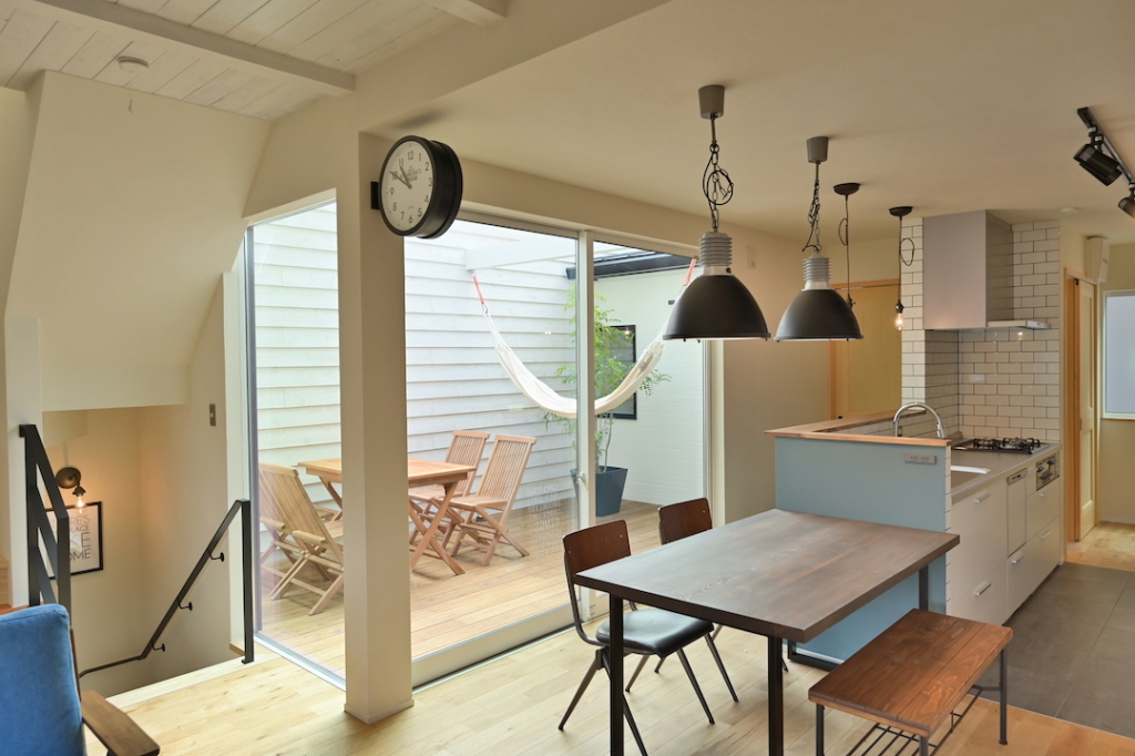 ダイニング ライトコート