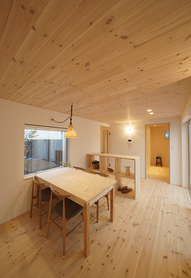 北欧スタイルのダイニング